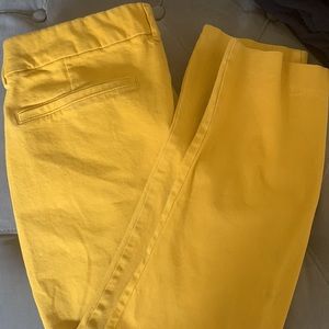 Old navy woman’s mid rise dress capri